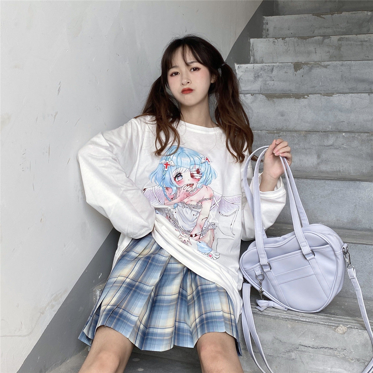 Camiseta de cuello redondo manga larga estampado anime