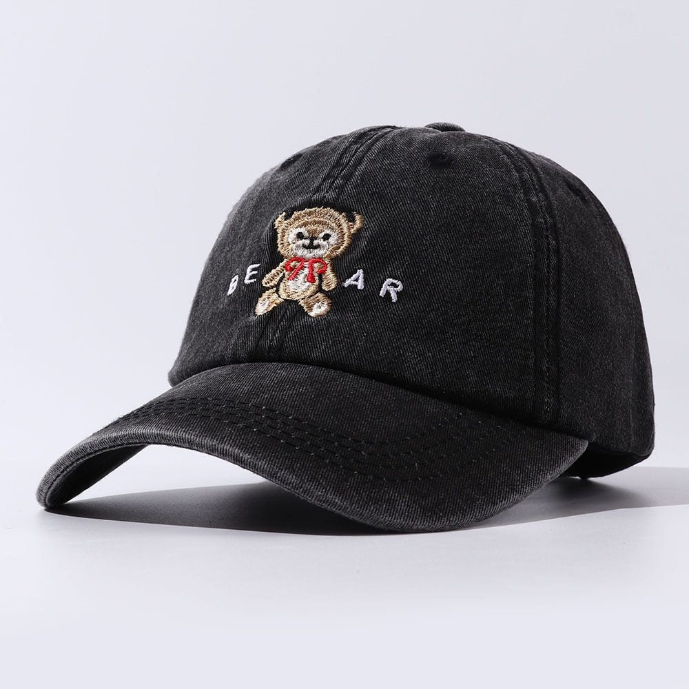 Gorra con osito bordado para mujer