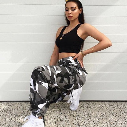 Pantalón de mezclilla de camuflaje para mujer