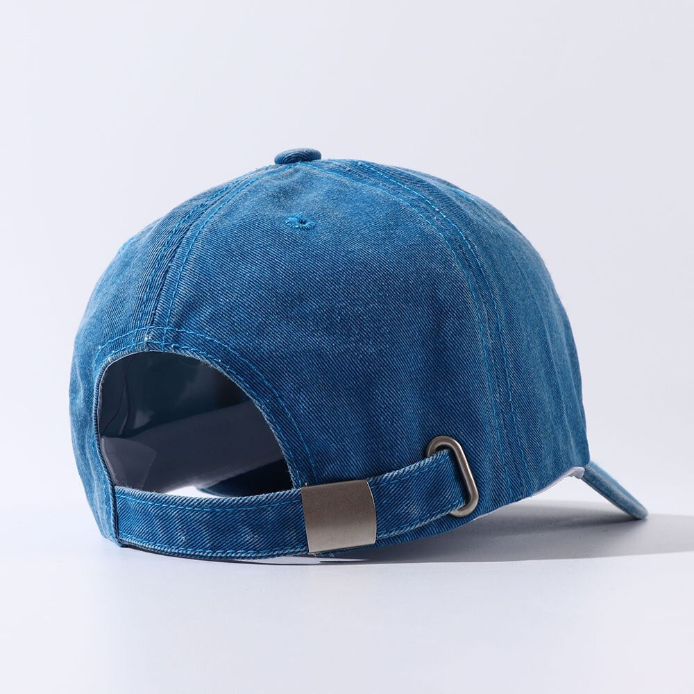 Gorra con osito bordado para mujer