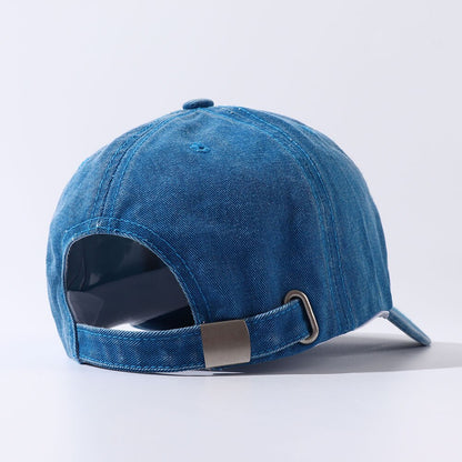 Gorra con osito bordado para mujer